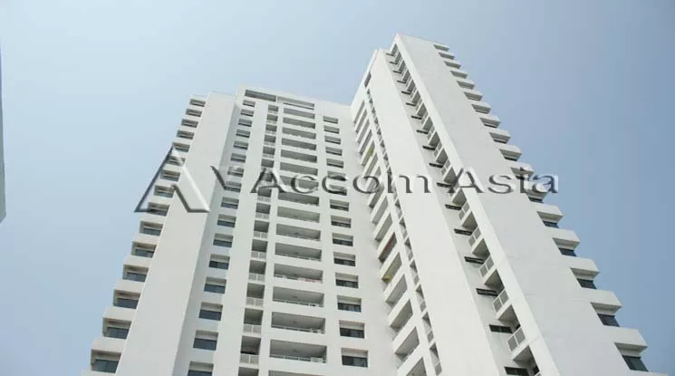 unitOffice, Split-type Air, Pet friendly |  Apartment For Rent in Sukhumvit, Bangkok  near BTS Nana (AA10559)